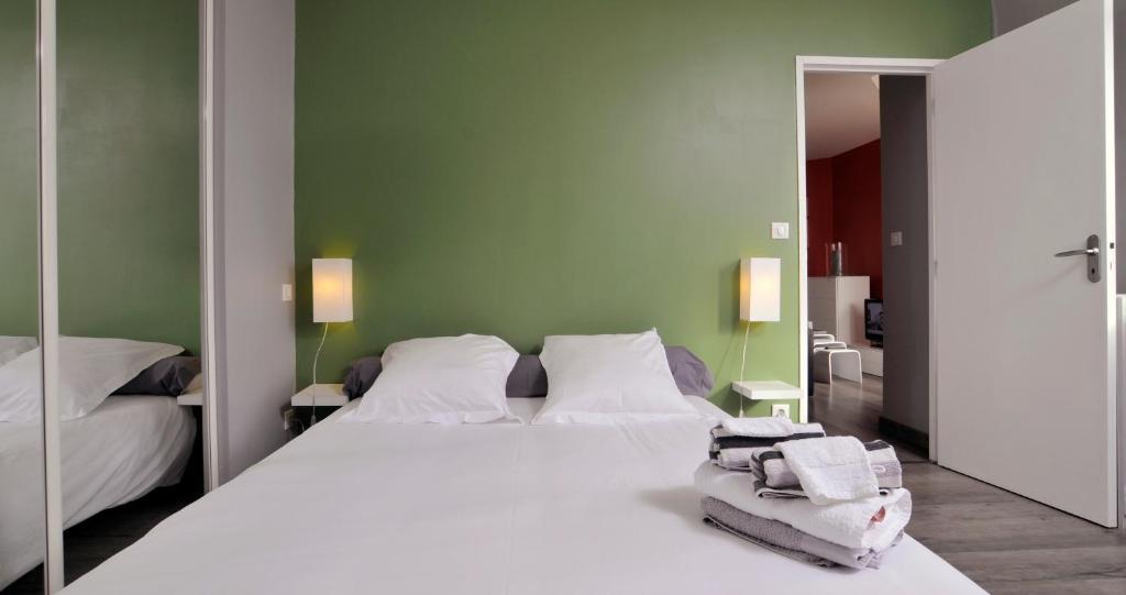 Appartement Le Saint Vincent - Les Balcons De La Cite Carcassonne Quarto foto